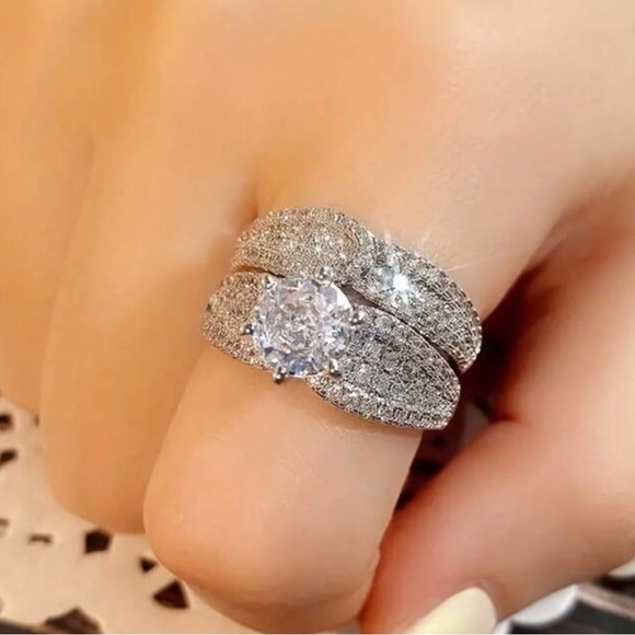 BRIDAL RING ENGAGMENT RING - Picture 2 of 4